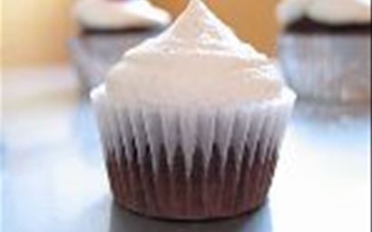 iced cupcake-white icing