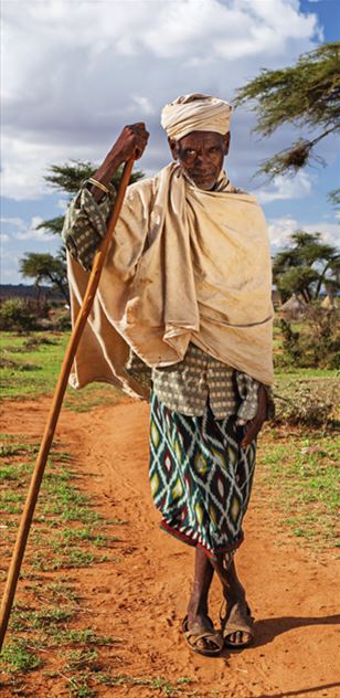 Nepali women carrying invasive species