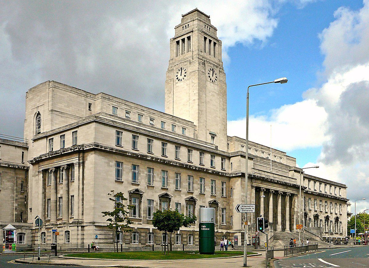 Parkinson_Building_Leeds_University_England-12Sept2010