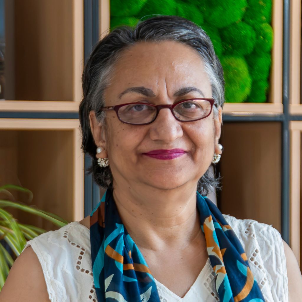 Simi Kamal 1024 x 1024 Simi Kamal 1024 x 1024