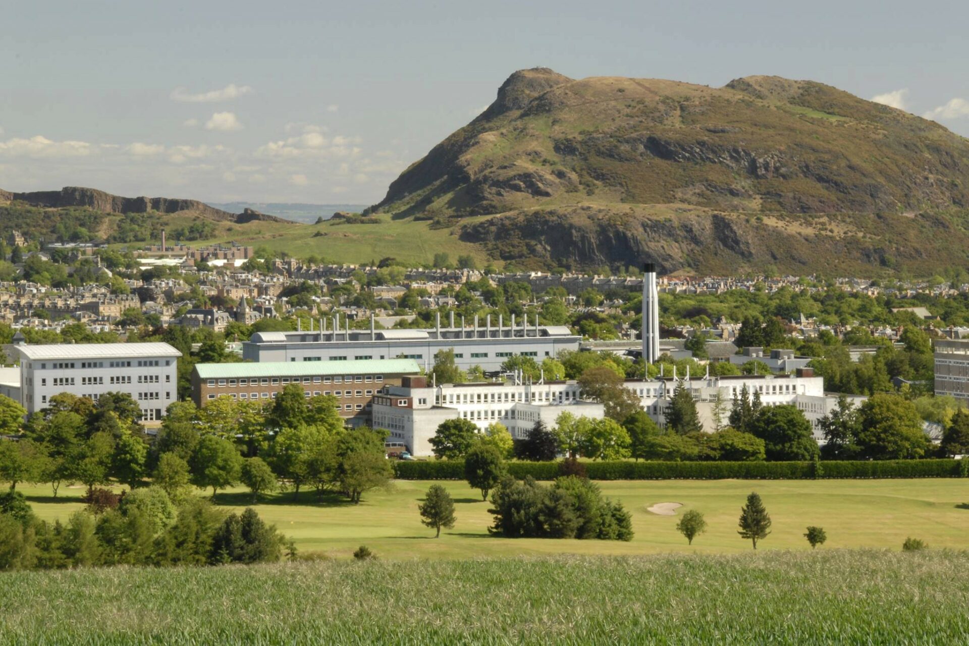 edinburgh-campus-with-arthurs-seat edinburgh-campus-with-arthurs-seat
