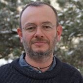 staff_56132.jpg